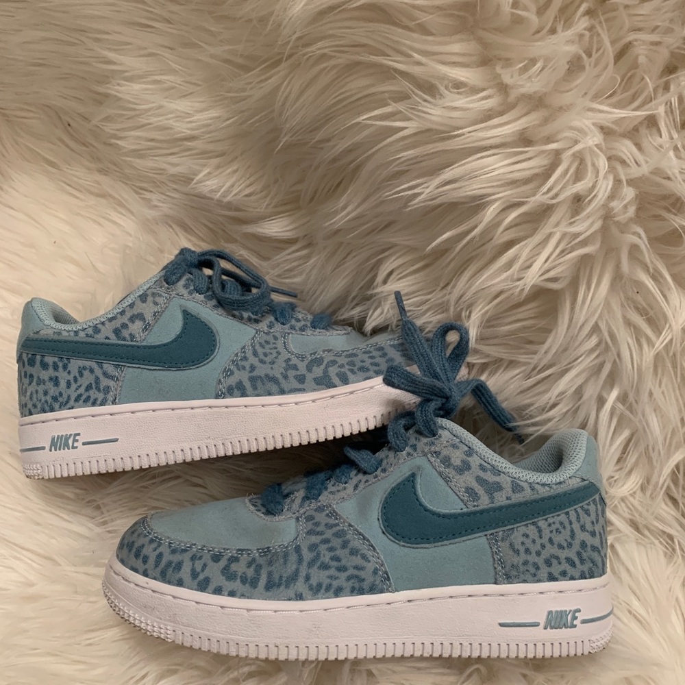 Kids Nike shoes